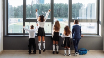 La cuantía de la ayuda para afrontar los gastos escolares asciende a 100 euros