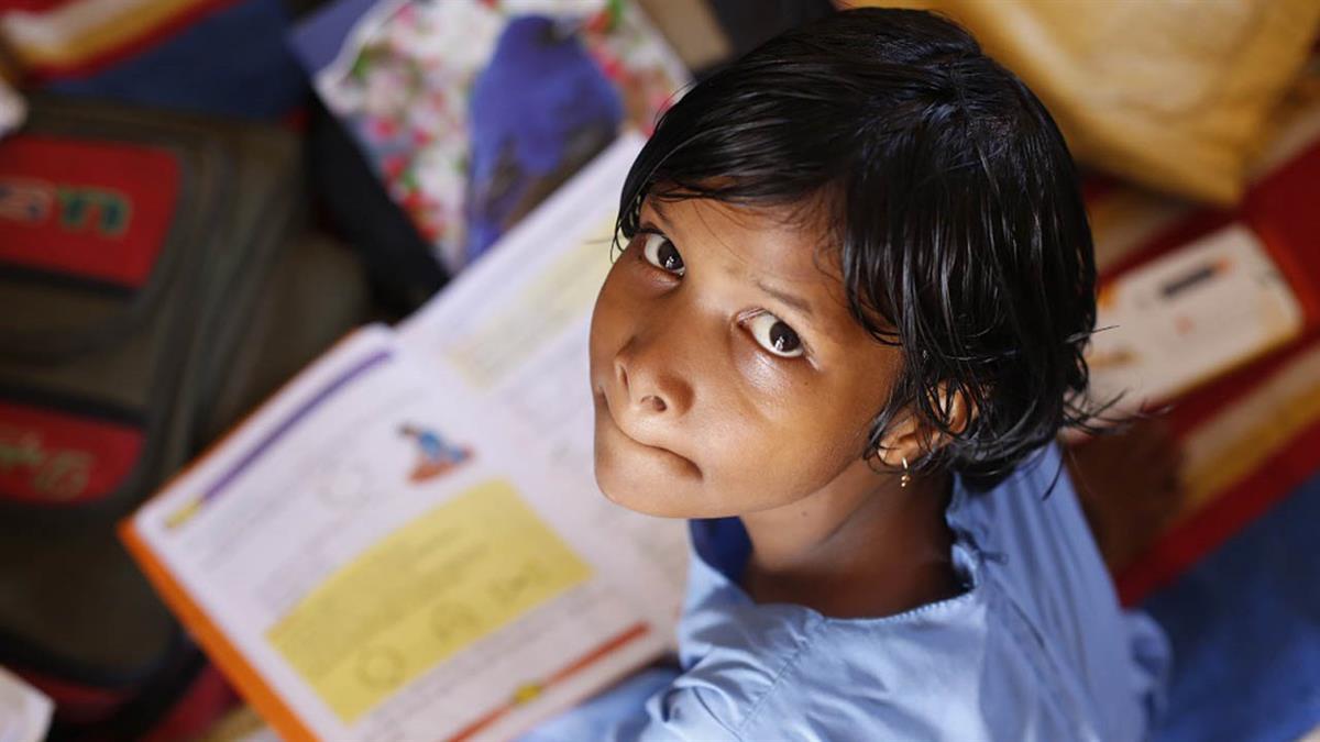 Busca prevenir situaciones de riesgo para los menores en los entornos escolares e institutos 