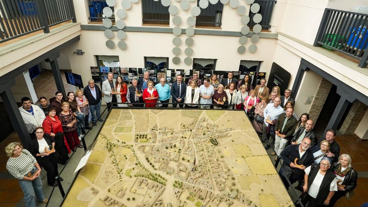 El Ayuntamiento distingue en el Museo de la Ciudad a negocios de sectores como alimentación, salud, hostelería, comercio y servicios 