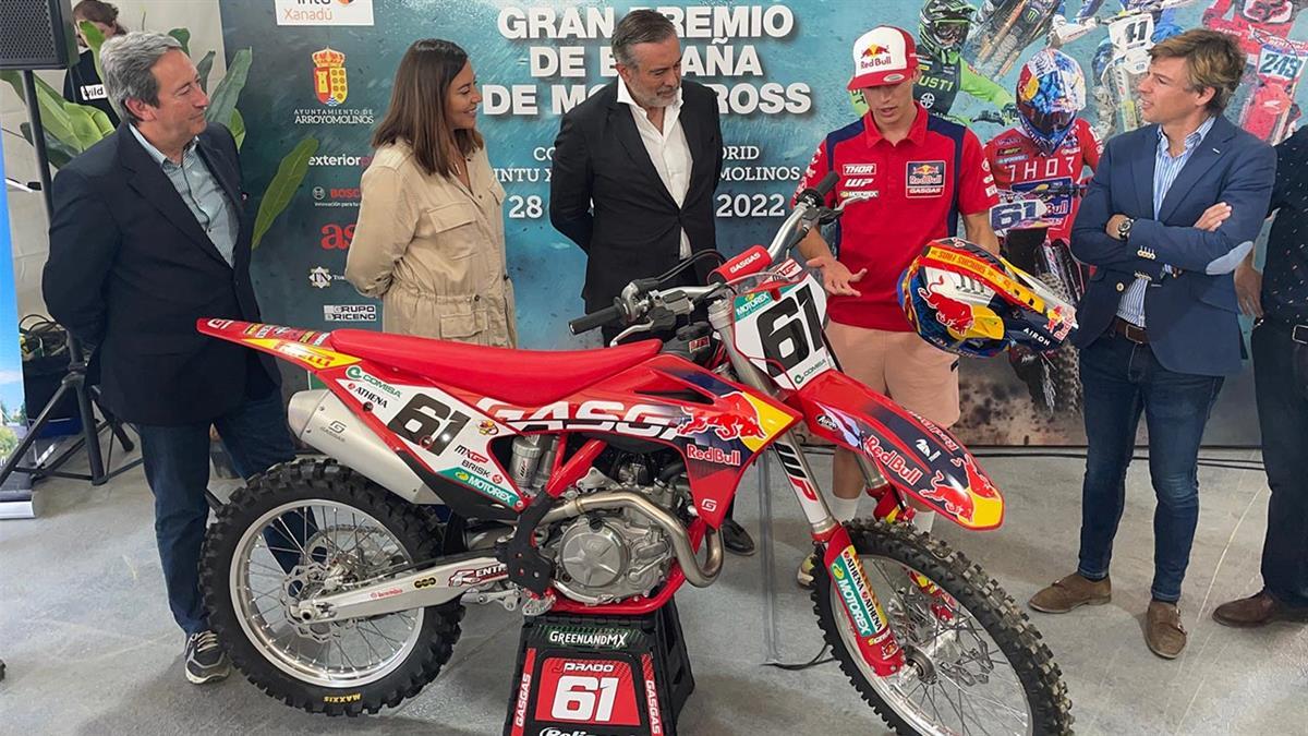 El Ejecutivo autonómico pretende llegar a acuerdos similares con otros colectivos cuyas disciplinas se desarrollen en el entorno natural