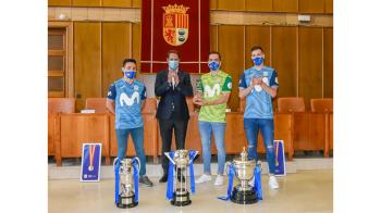 Ignacio Vázquez recibió en el Salón de Plenos del Ayuntamiento al equipo de fútbol sala, Movistar Inter, como reconocimiento a su brillante temporada 2020/2021
