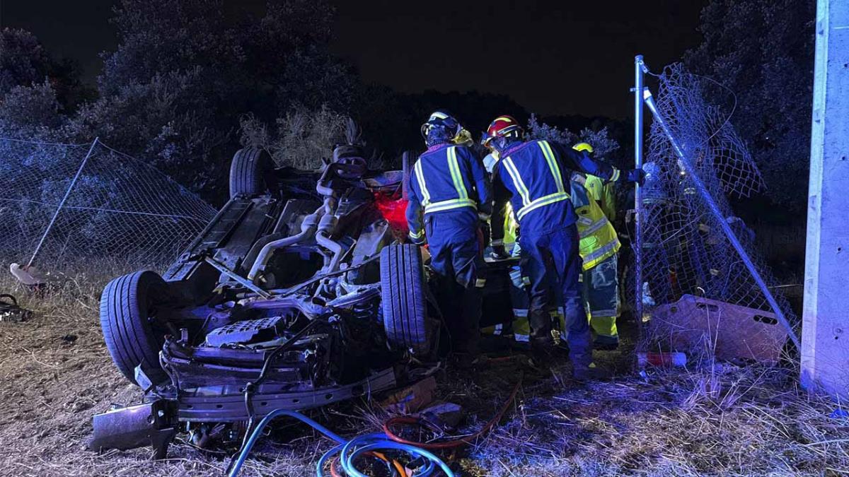 El fallecido presentaba politraumatismos e iba acompañado por una mujer de 19 años