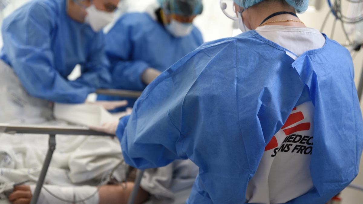 La voluntaria fue atacada junto a dos compañeros de Médicos Sin Fronteras que también perdieron la vida