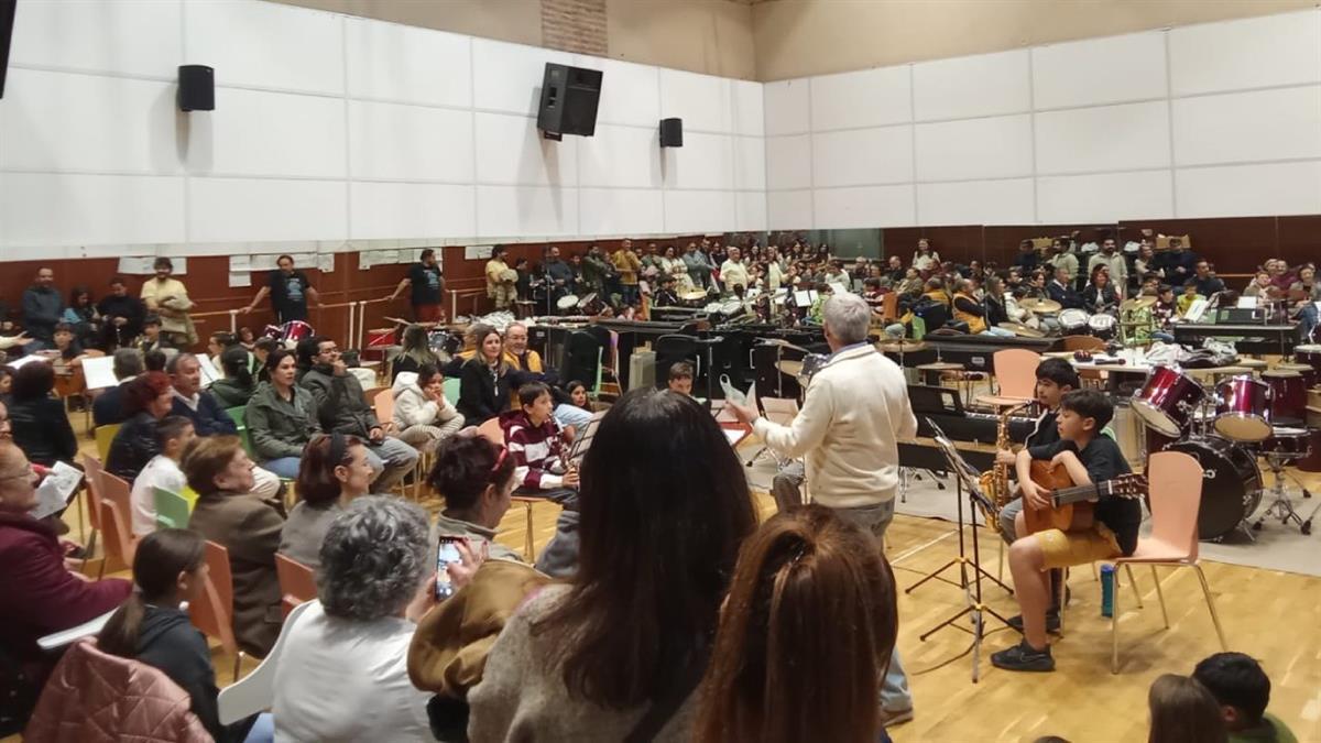 Se han llevado a cabo clases, talleres y conciertos de carácter gratuito