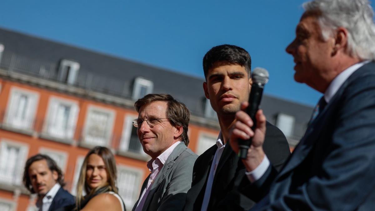 El alcalde de Madrid ha participado esta tarde en la presentación del torneo que se celebra en la Caja Mágica de Madrid desde hoy hasta el domingo 5 de mayo
