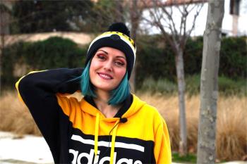 Alba Rodrigo de la Torre, cantante alcalaína, revela sus pasos en el mundo musical, y nos regala una primicia por Navidad