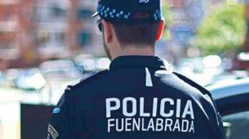 Responsables municipales han mantenido una reunión con los vecinos y vecinas del inmueble afectado