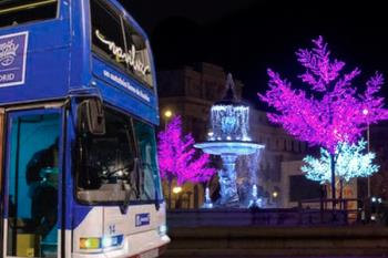El Ayuntamiento de Madrid no descarta que el bus de la Navidad circule por las calles de la capital