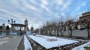 La ciudad amanece nevada