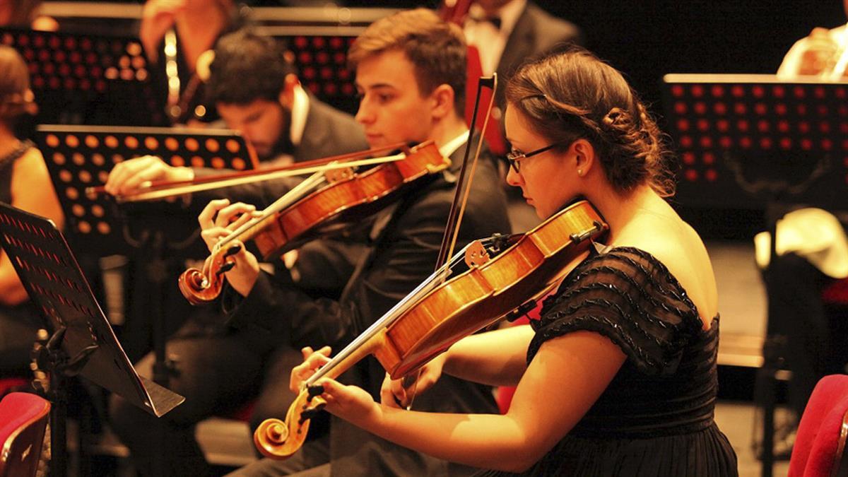 Con una orquesta de 45 músicos el 26 de marzo