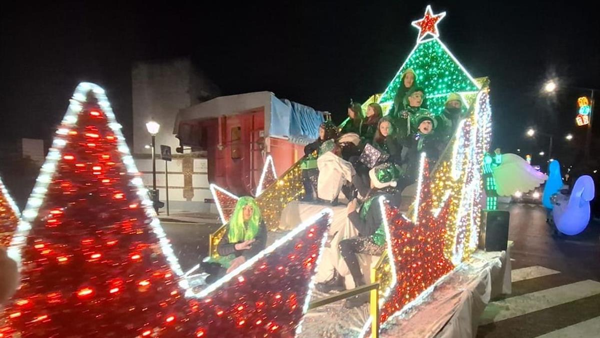 La tradicional cabalgata recorrerá las principales calles del municipio para acabar en el Centro de Artes Escénicas