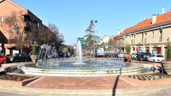 Como homenaje por su labor en la preservación de los elementos clave del día del patrón