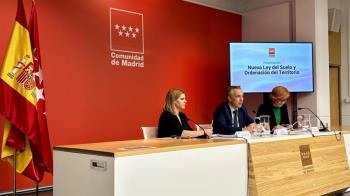 Carlos Novillo explica a los ayuntamientos de la región las principales líneas de actuación