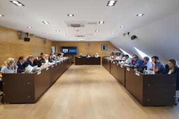 También nos despedimos de las tasas de las terrazas y de los puestos del mercadillo