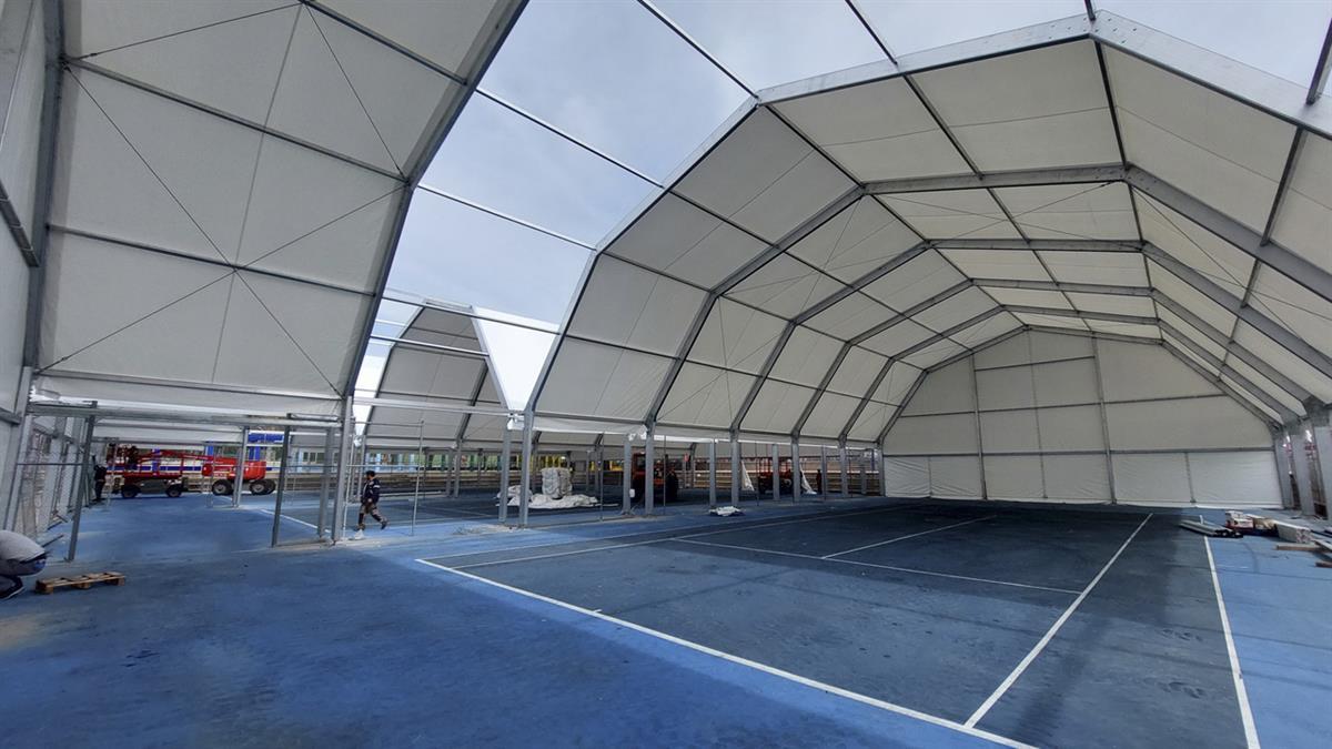 Se ha instalado para practicar este deporte con cualquier condición meteorológica