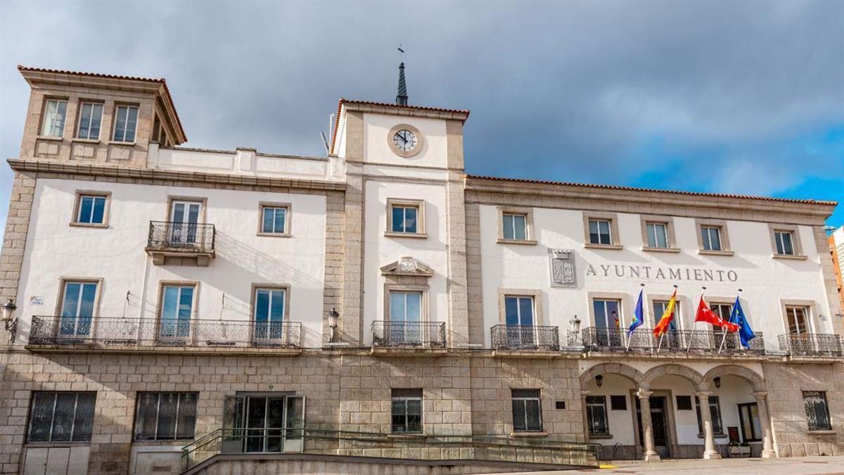 La Asociación de Vecinos por Colmenar lanza un calendario benéfico