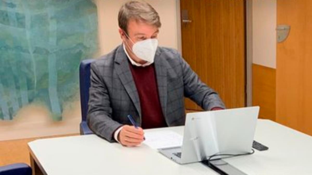 El Alcalde se ha reunido telemáticamente con la Directora de ADIF para valorar el estudio de viabilidad del proyecto. 