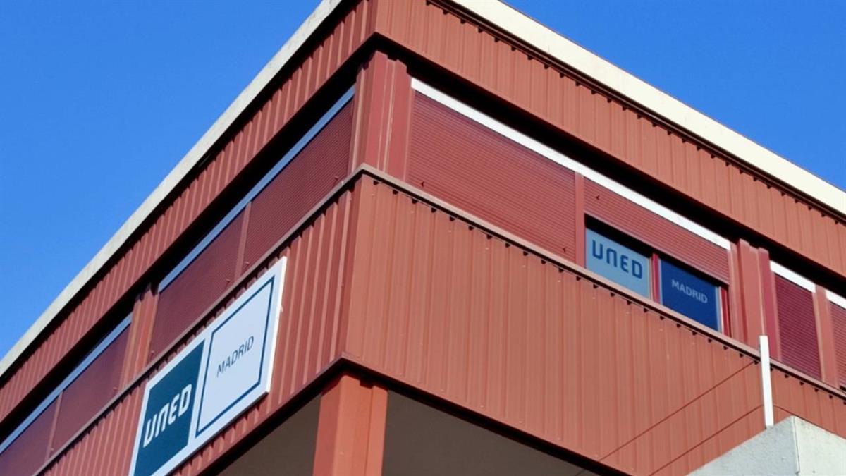 Especializada en Inteligencia Artificial