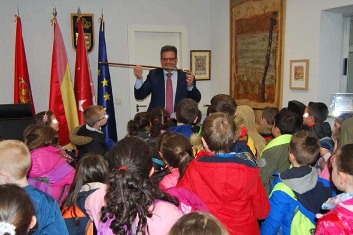 El documento recoge los recursos de todas las áreas
municipales, para todos los ciclos educativos
