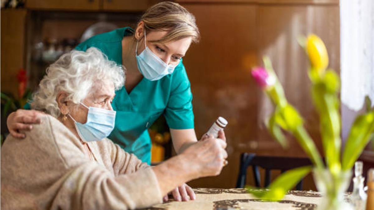 El Pleno ha aprobado la nueva normativa también regula los Centros de Día y otros recursos para la tercera edad 
