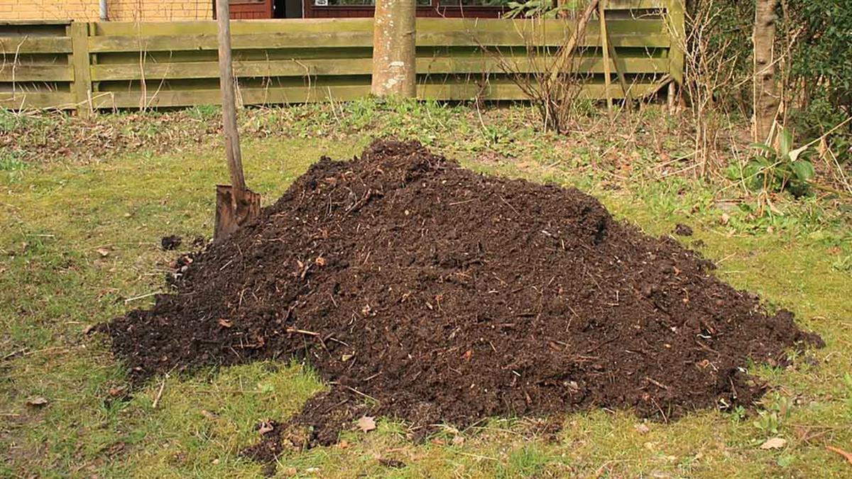 ESMASA anuncia la creación de una planta de reciclaje orgánico, que convertirá los residuos en abono para los parques y jardines de Alcorcón