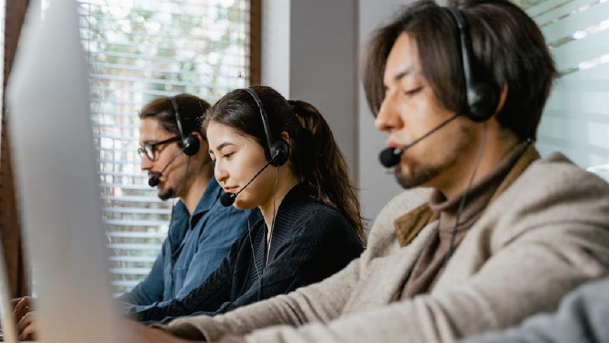 La localidad ofrece cinco ponencias para facilitar la búsqueda de trabajo 