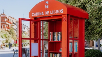 Ya están instaladas las nuevas cabinas de intercambio de libros
