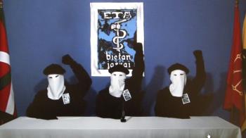 El Supremo manda a prisión a cuatro miembros del frente jurídico