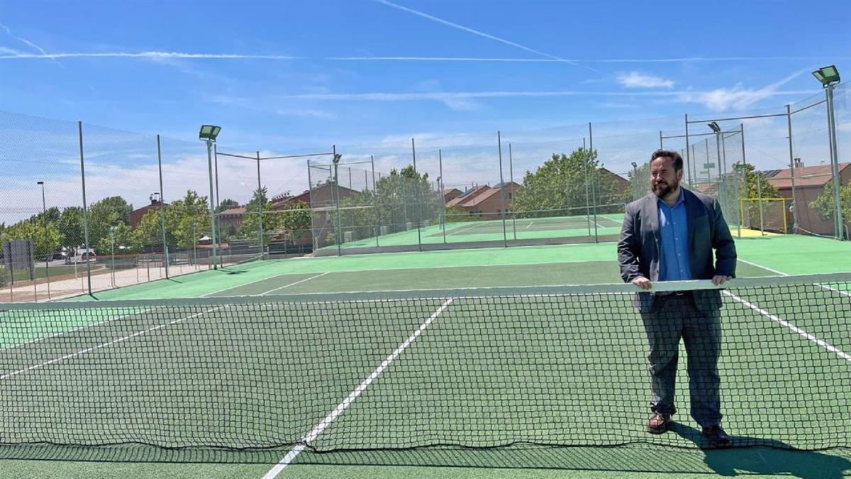 Incluyen campo de rugby, fútbol 7 y pistas de tenis