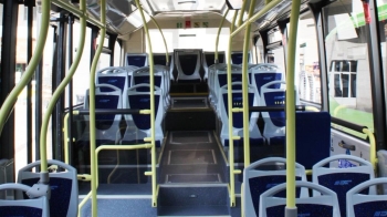El Consorcio Regional de Transportes refuerza el servicio de autobuses interurbanos en Arroyomolinos con una mayor capacidad de la flota
