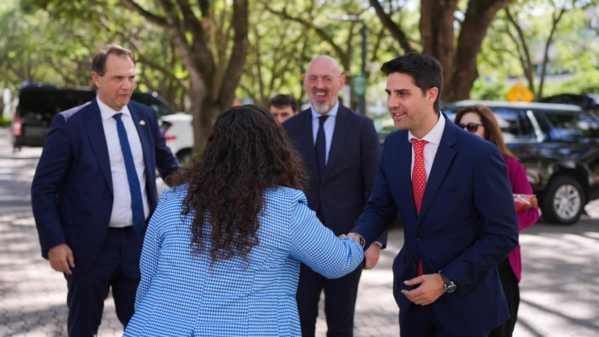 La Complutense es la que más profesionales sumará con 458, seguida de la Politécnica con 352 y la Autónoma con 202