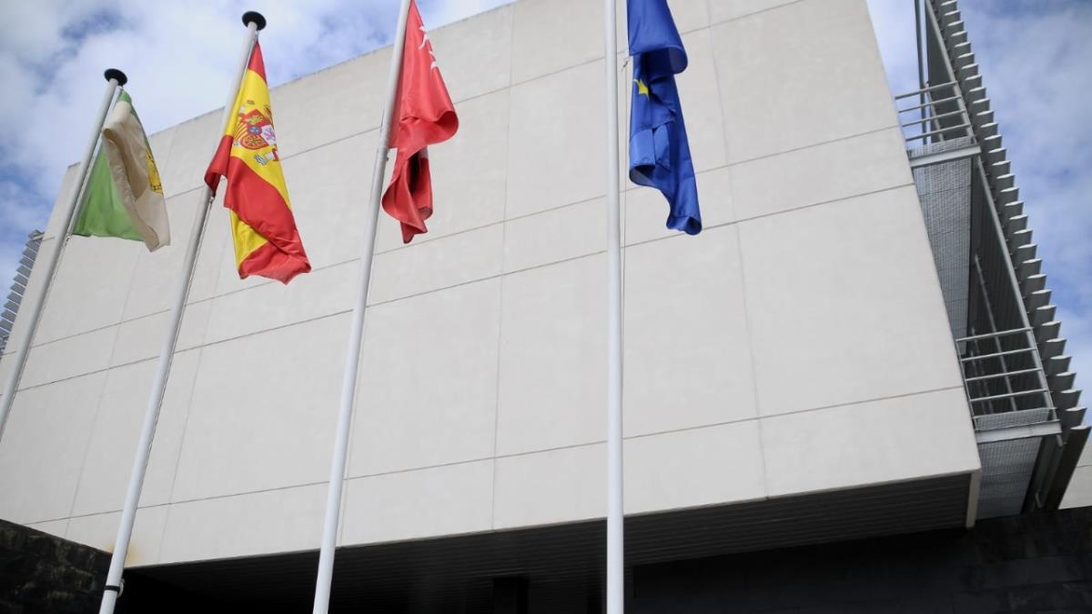 El proceso de selección a estas oposiciones será mediante una fase de concurso de méritos profesionales y académicos