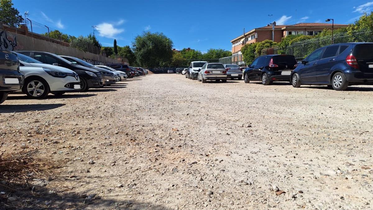 El Ayuntamiento acondicionará la parcela próxima al centro de salud de la zona 