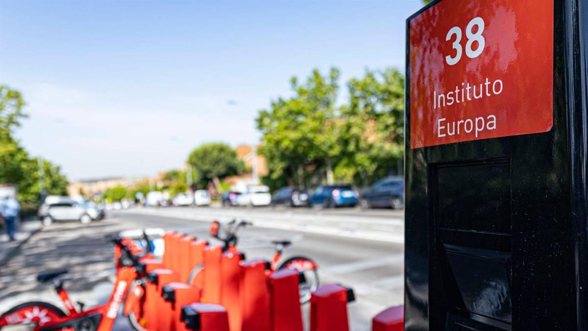 Para adaptarse así a todas las circunstancias y a todo tipo de personas