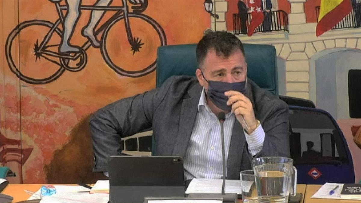 El pleno municipal saca a colación que en 2018 cedieron los terrenos para su construcción, y aún siguen esperando