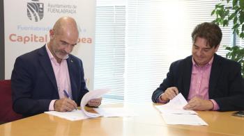 El alcalde y el responsable de la ONG han firmado hoy un convenio por importe de 161.606 euros