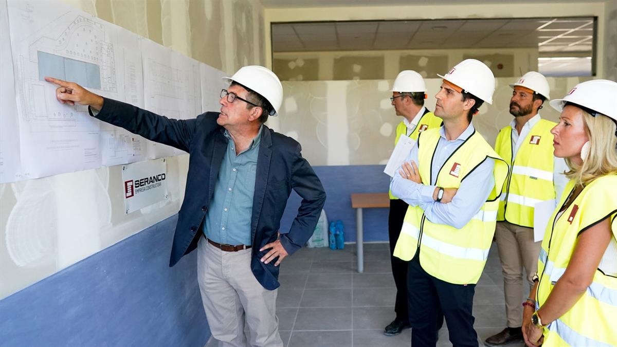 La bajada de la ratio permite una atención más personalizada con 561 nuevos docentes