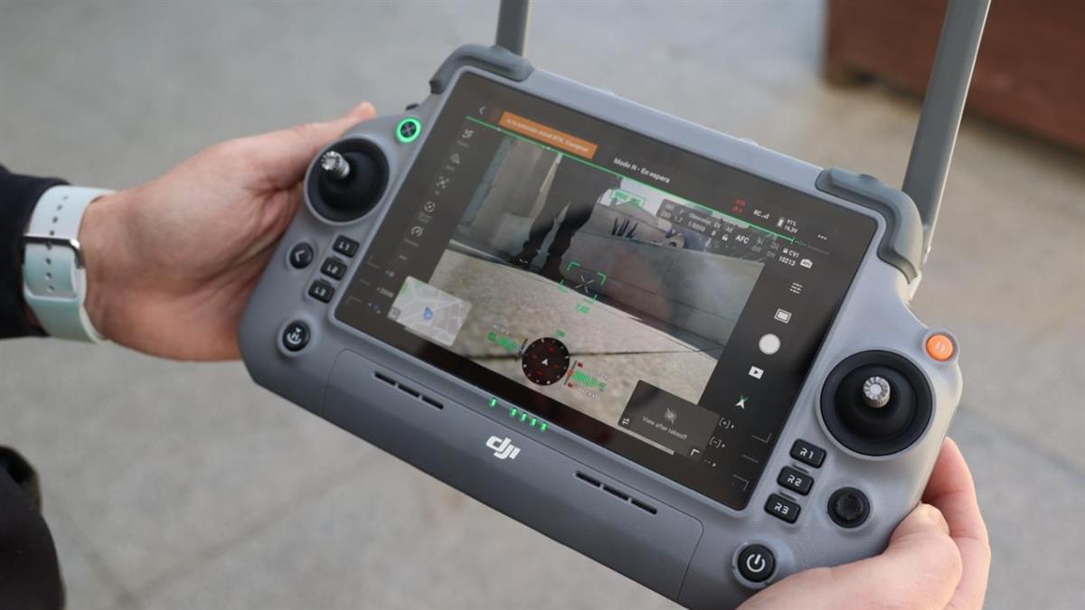 El Ayuntamiento incorpora un dron para reforzar la vigilancia y la seguridad dentro de la localidad 