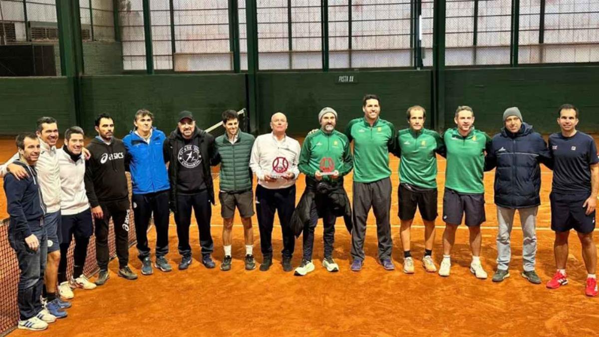 Se ha proclamado campeón de Madrid por equipos en la categoría veteranos +35 