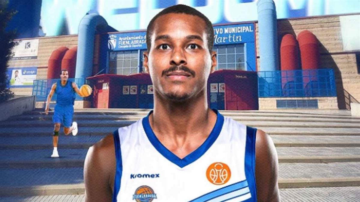 Alex Renfroe firma hasta el final de la presente campaña 