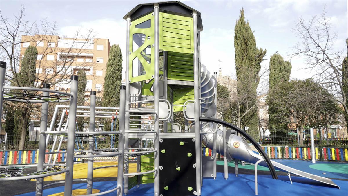 Los elementos de juego están diseñados para estimular la socialización y desarrollar la imaginación