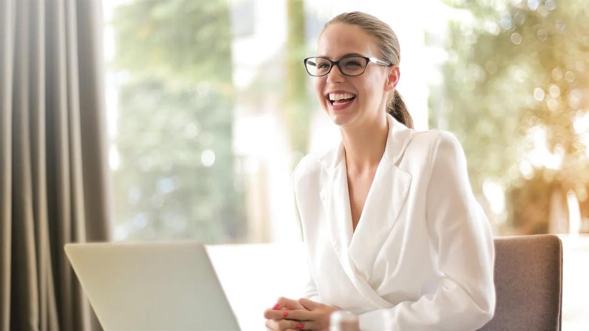 Para conseguir un mayor posicionamiento en el mercado laboral