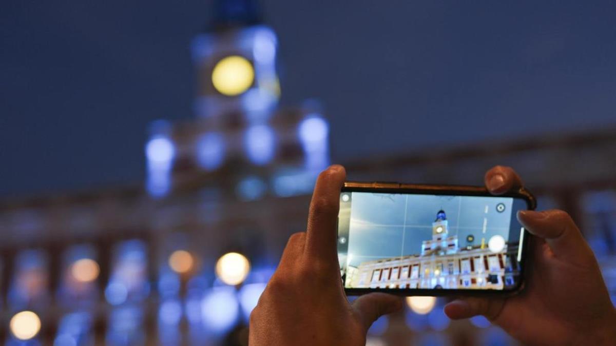 La fachada del edificio se transformará en la mágica Fábrica de los Deseos por Navidad