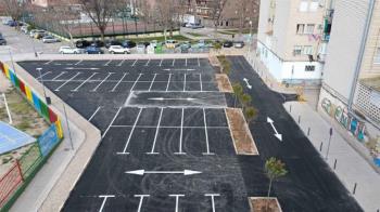 Se han inaugurado los nuevos aparcamientos en la calle de Quiñón, que el Ayuntamiento quiere aprovechar para realizar actividades culturales 