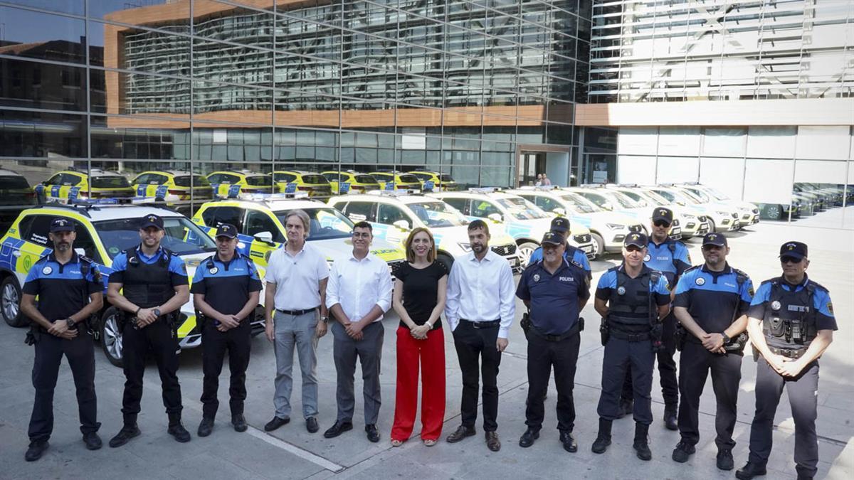 Se han incorporado nueve coches patrulla a la flota, seis de ellos con kit de detenidos
