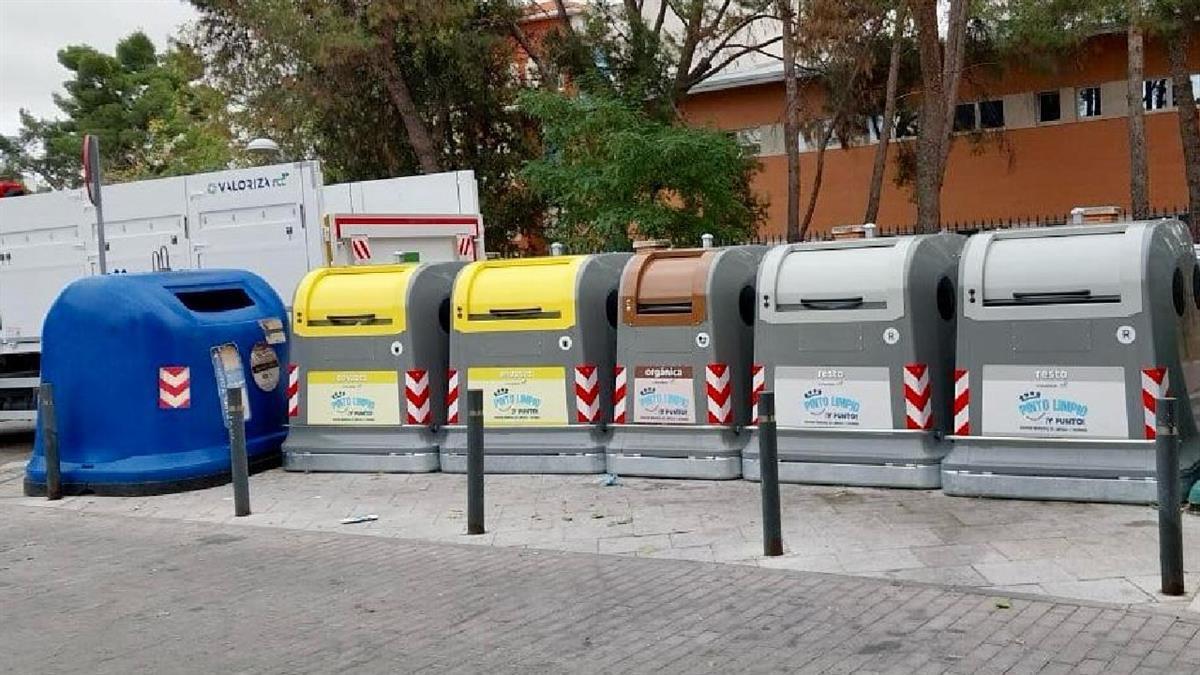 La localidad ha iniciado una campaña informativa sobre el uso de los nuevos contenedores
