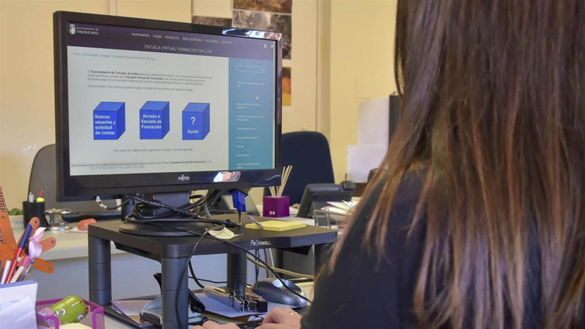 El Ayuntamiento ofrece más de 160 cursos que te ayudarán en tu futuro laboral