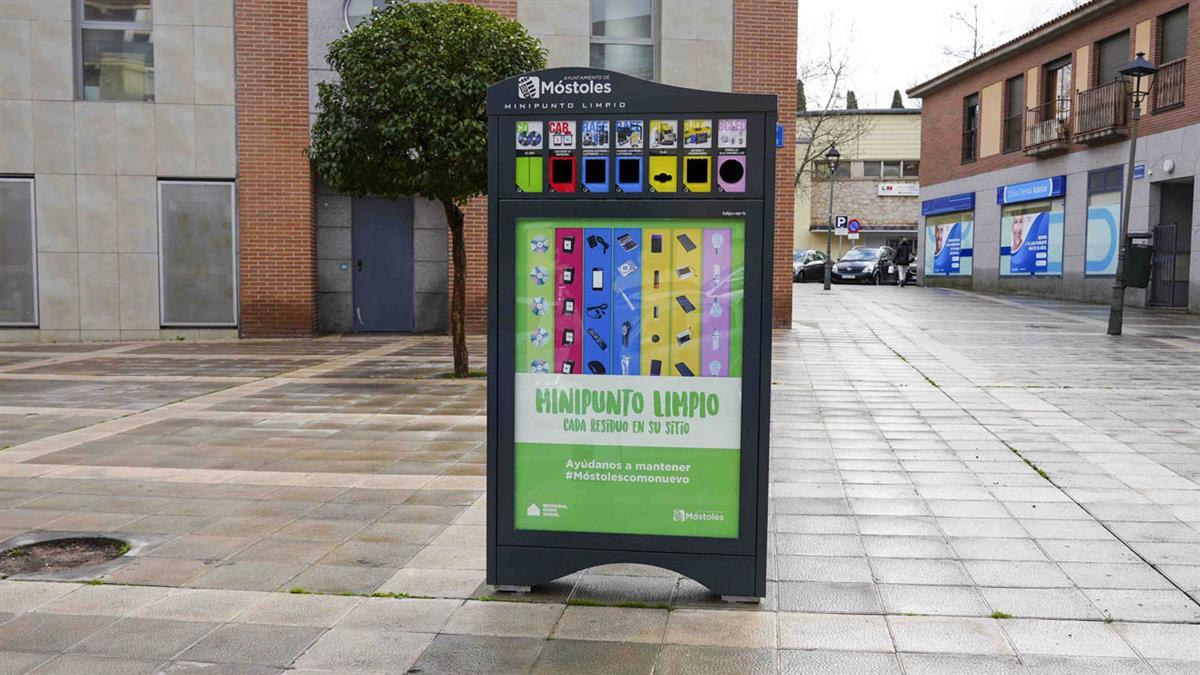 En los nuevos mini puntos limpios fijos podrás depositar pilas, bombillas o cartuchos de tinta