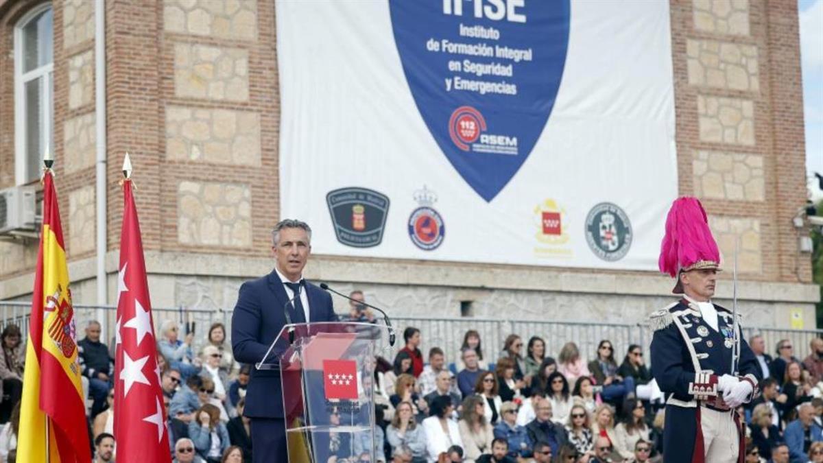 264 policías locales y 37 nuevos subinspectores se han incorporado tras superar el aprendizaje  