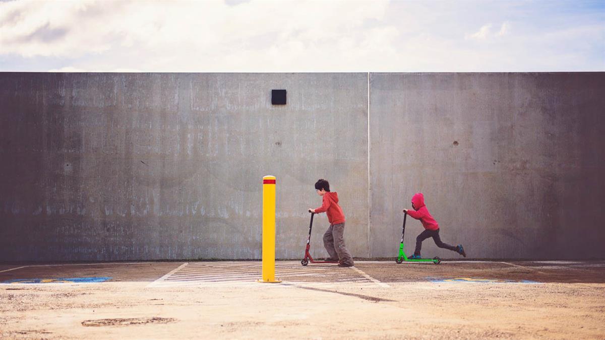 Sistema de frenado, avisador acústico o estabilización en aparcamiento son algunos de los elementos que serán obligatorios
